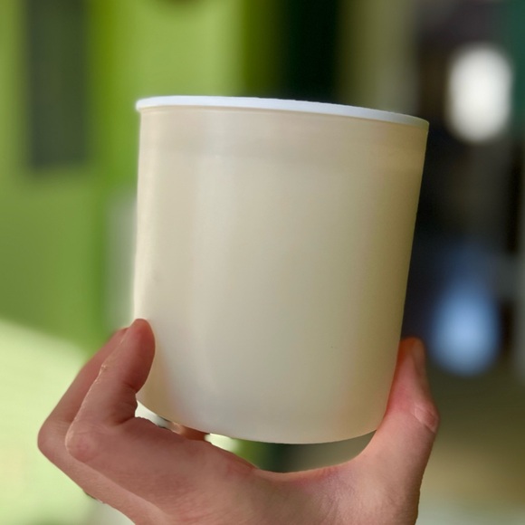 NEW 2 Wick Coconut Water + Orchid 14oz Glass Plant Wax Candle - Picture 6 of 6